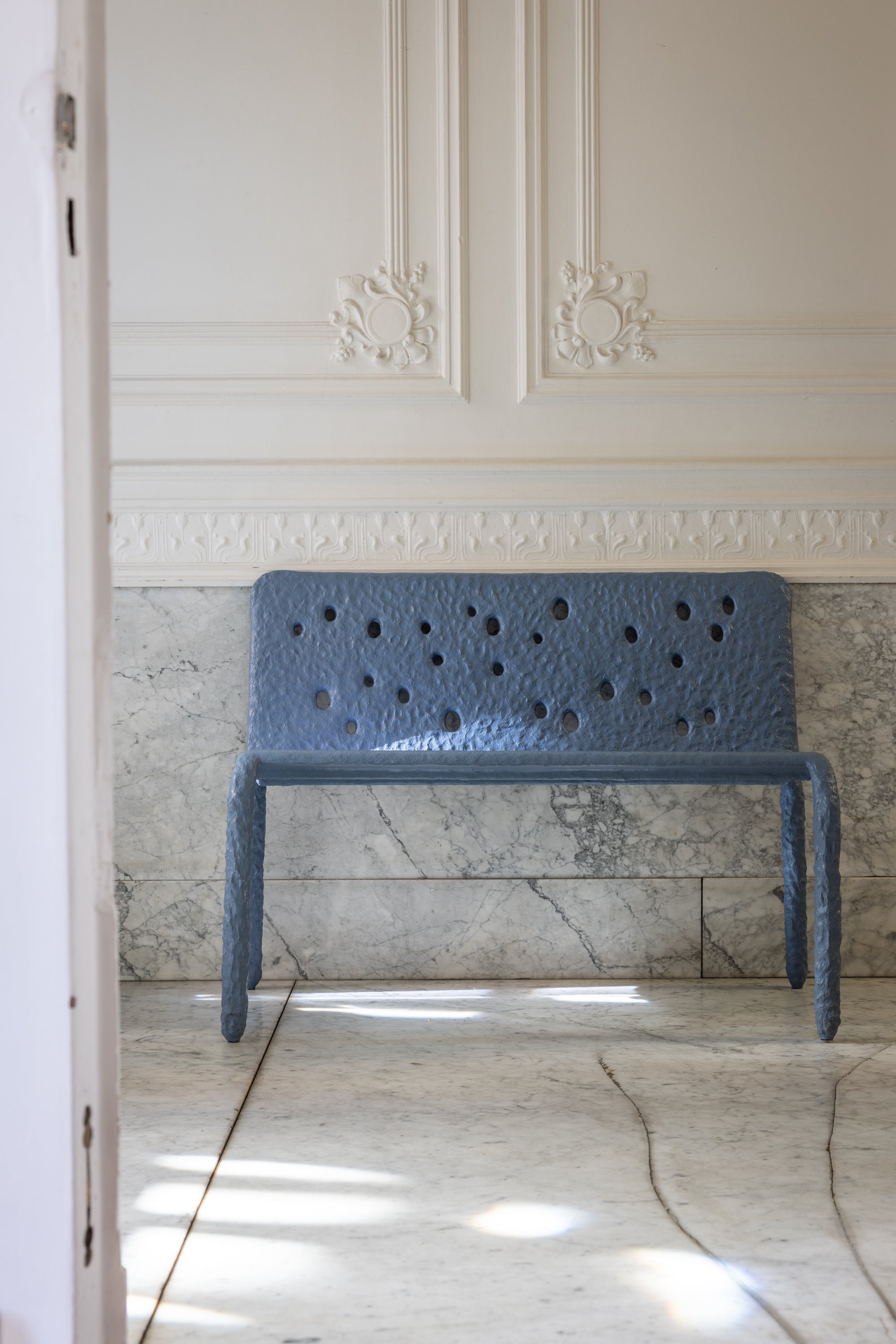 Ztista bank van Faina