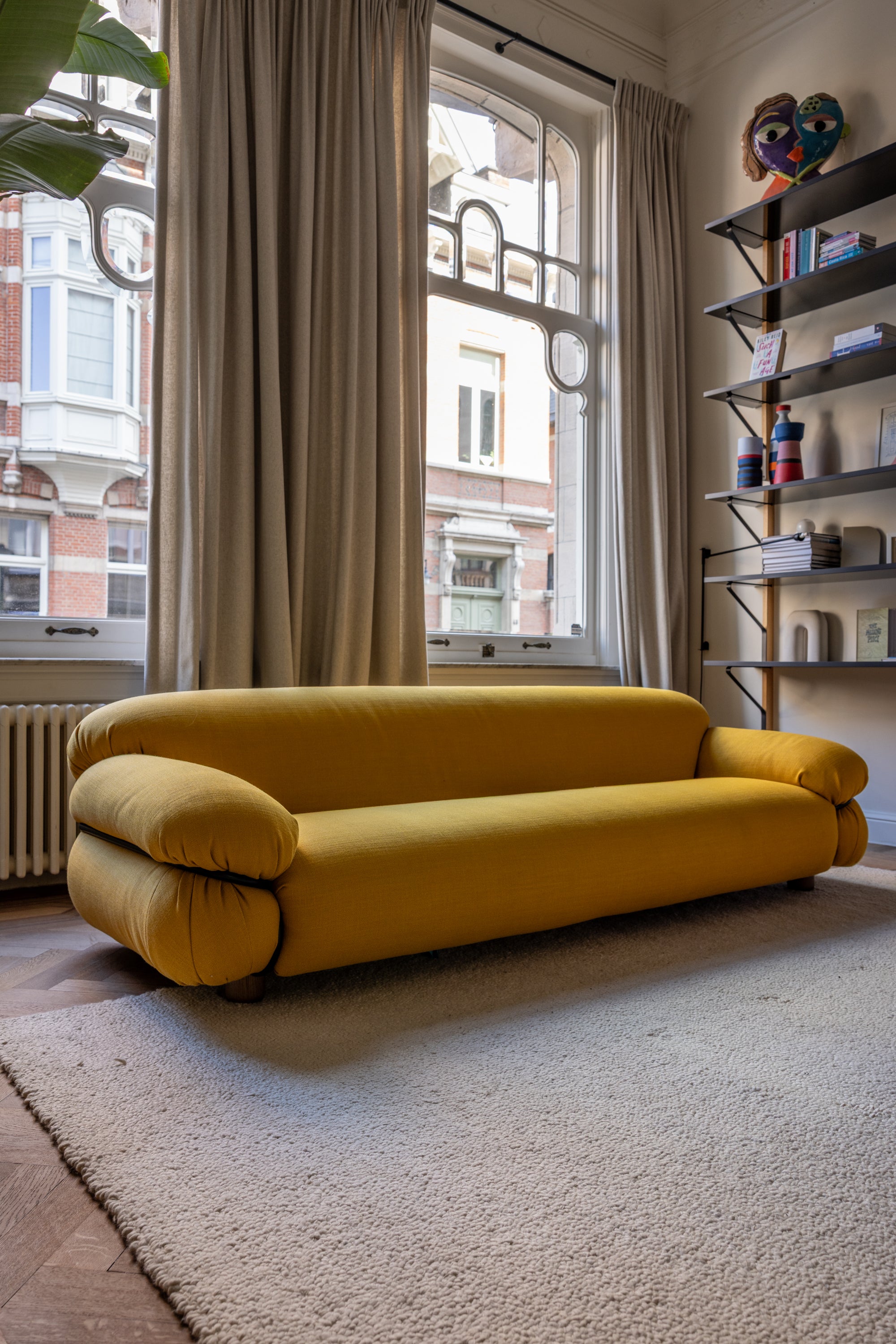 Sesann bank van Tacchini