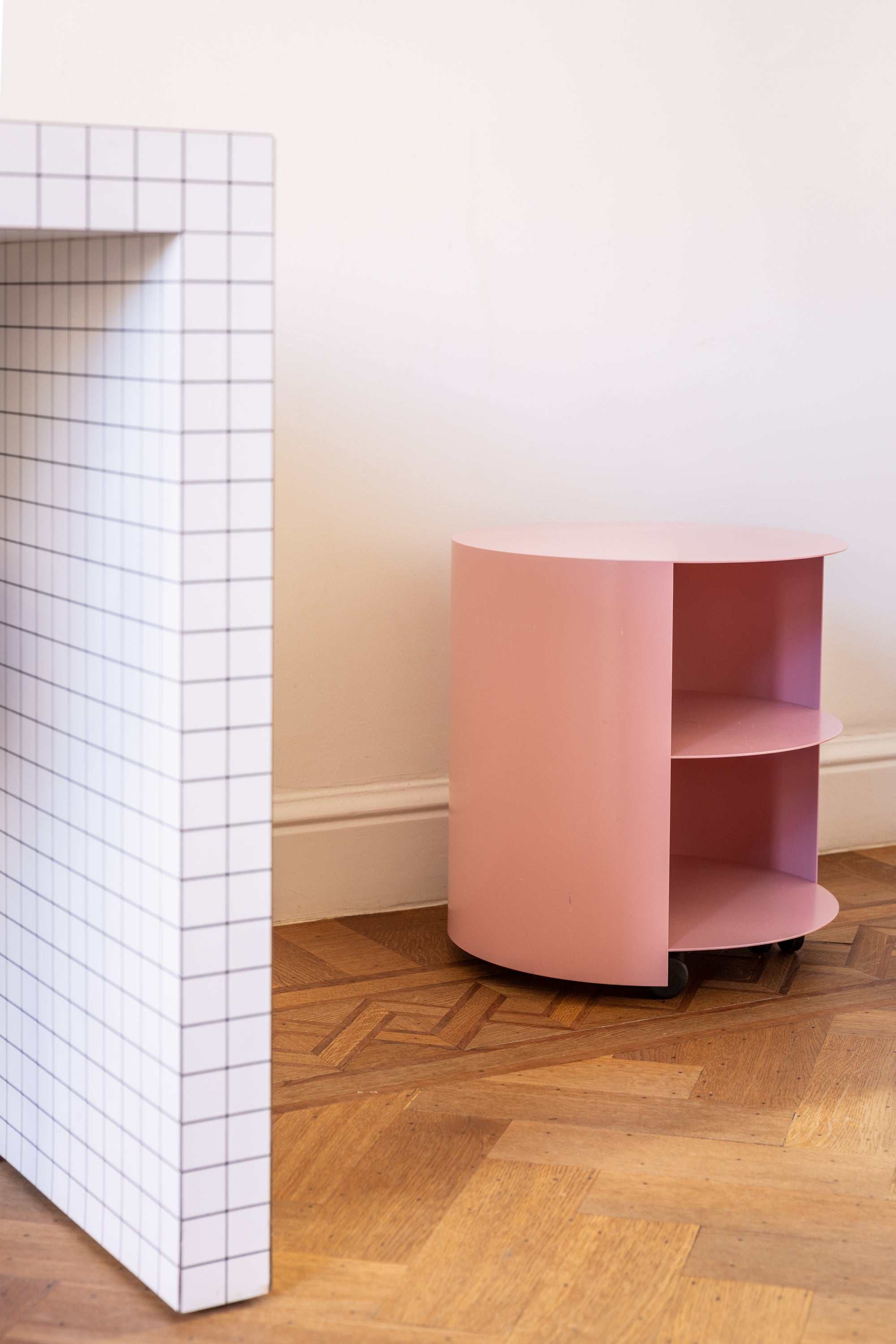 Hideside bijzet van HEM