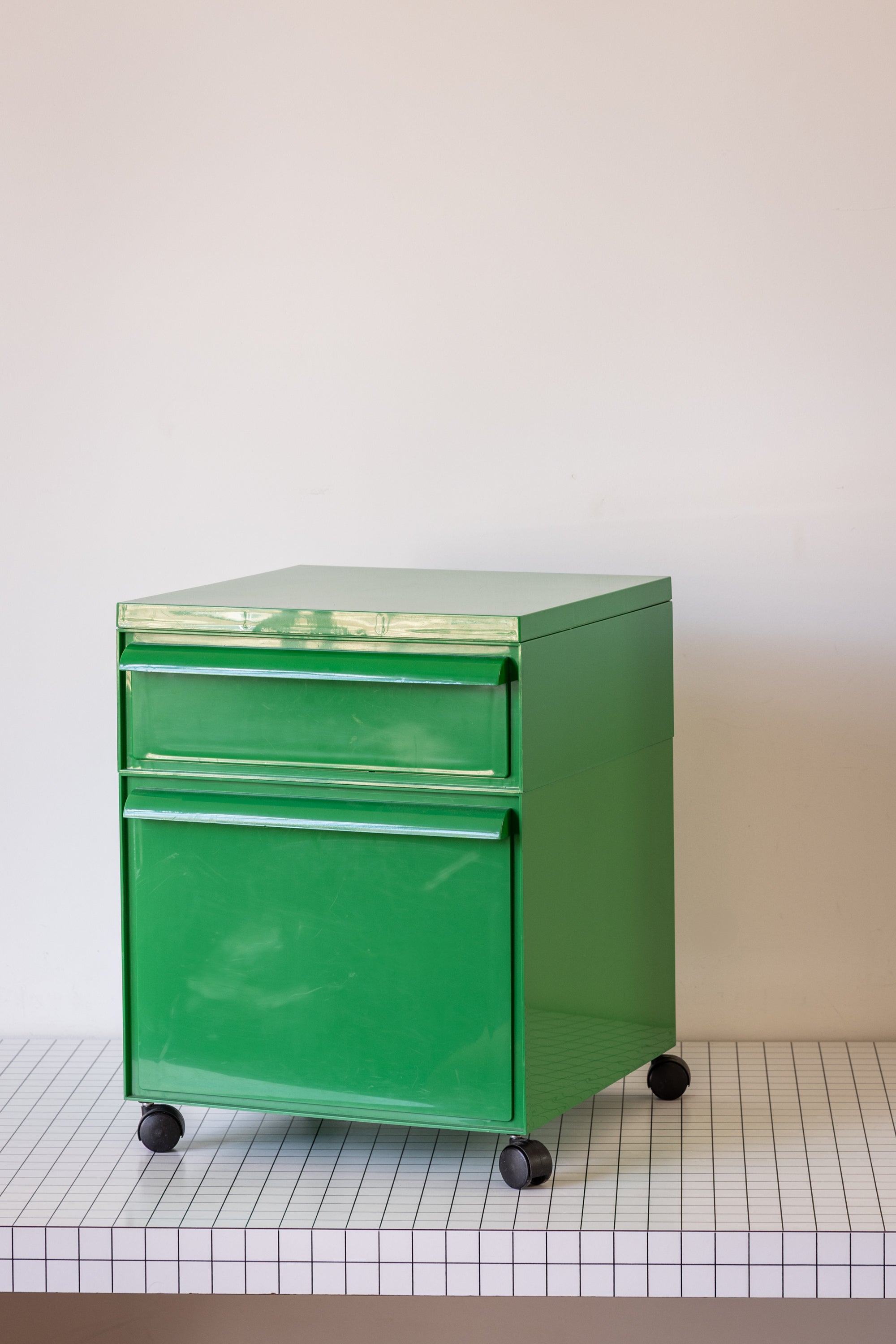 4601 on wheels bijzettafel van Kartell