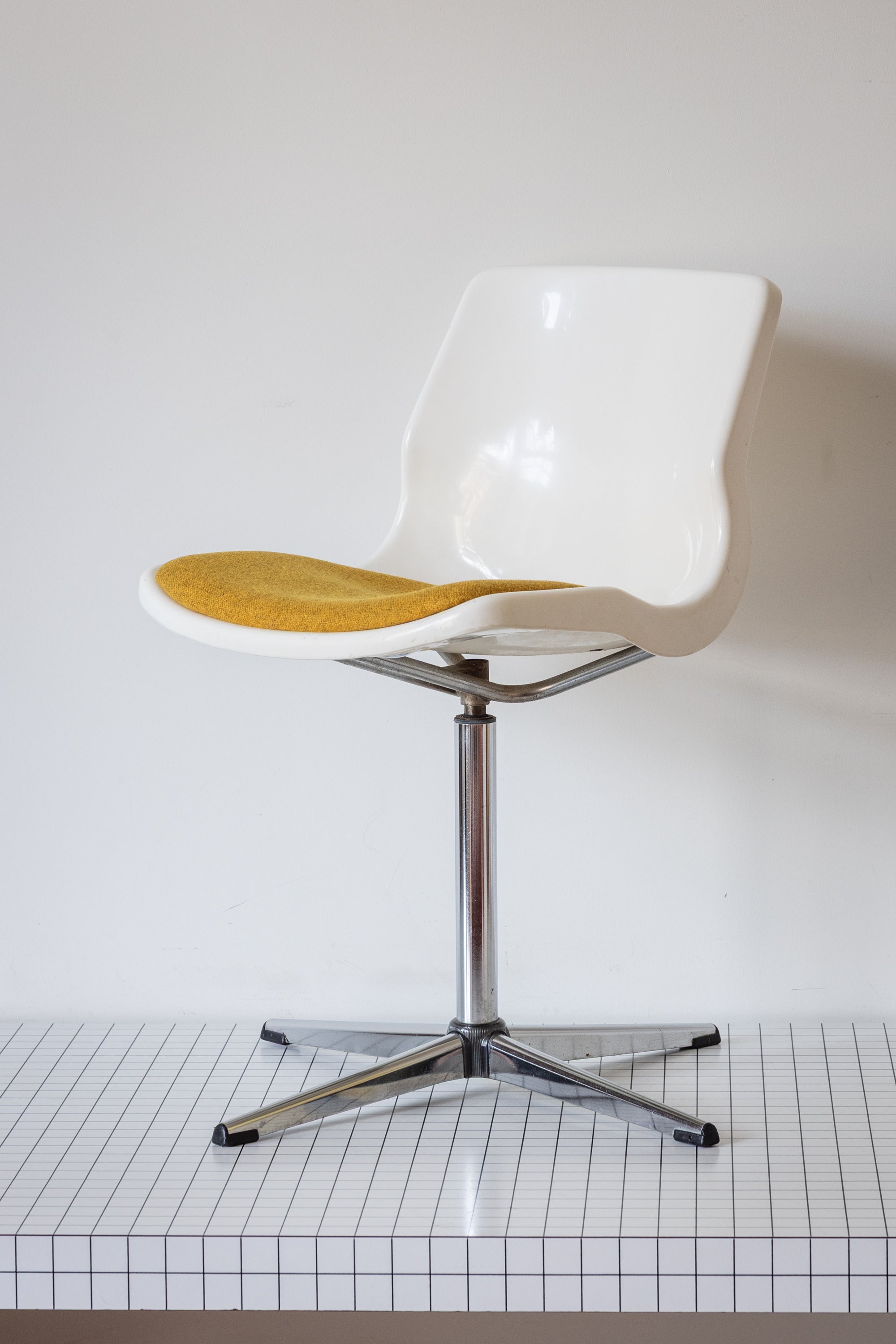 Spinning chair van Overmann